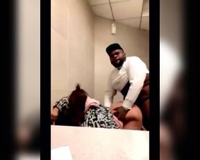 Famous Fatboy SSE fucking Babymamma In Public Bathroom