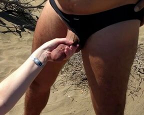 STRANGER SHOOTS CUM ON ME AT THE BEACH - Nips-n-Lips