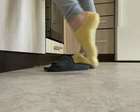 Candid Kitchen Small Feet Tease Yellow Socks Preview