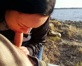 Romantic blowjob on the beach of love with ducks