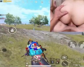 My Step Brother Fuck My Sweet Pussy While Im Playing PUBG Mobile, I Squirted So Hard ????