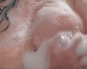 Soapy boobs ????