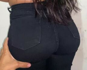 a nice big hot ass, she likes to wear pants and make me horny when she rolls