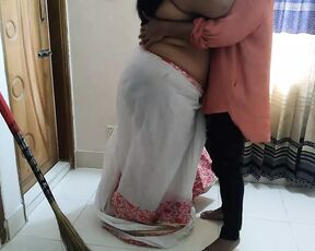 Desi Saas Ko Mast Chudai Damad - Fuck Indian mother-in-law while sweeping house (Priya Chatterjee) Hindi Clear Audio