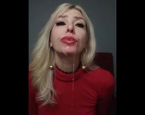 Messy face, red lipstick and a lot of saliva. Fuck me, feed me, give me your ice-cream