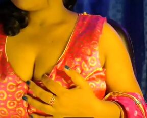 Sexy Bhabhi Stroking Her Boobs