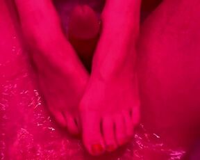 ???? TRAILER: Loving Bathtub Footjob In Various Styles???????????? & Cum On My Sweet Feet Under Pink Light????