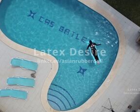 Latex vacation in the pool Teaser